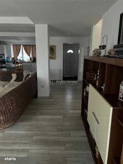 Casă cu 4 camere cu Teren 500 Mp în Central