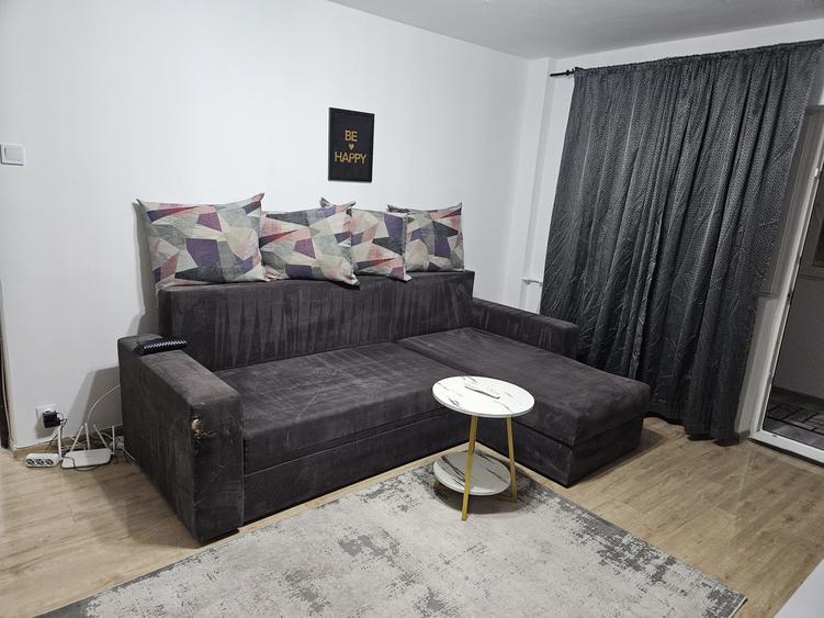 Apartament cu 2 camere semidecomandat în Rahova
