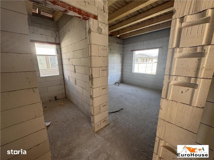 Casă cu 4 camere cu Teren 428 Mp în Central