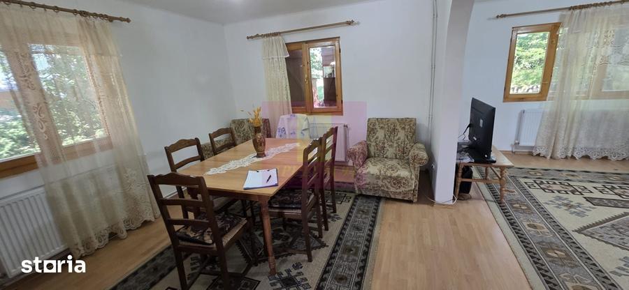 Vila cu 4 camere de vanzare in Busteni - 2