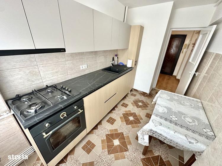 Apartament cu 2 camere decomandat, mobilat în Cetate