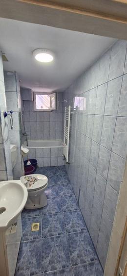 Apartament cu 2 camere semidecomandat în Prelungirea Ferentari