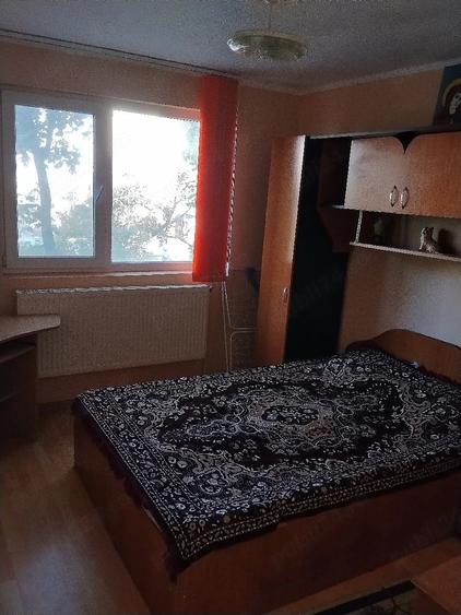 Apartament cu 2 camere semidecomandat în Viziru 1