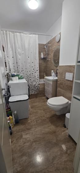 Apartament cu 2 camere decomandat în Tătărași