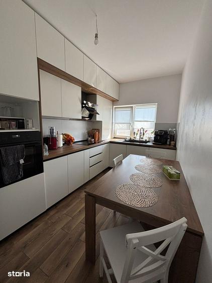 Apartament cu 4 camere în Moșnița Nouă