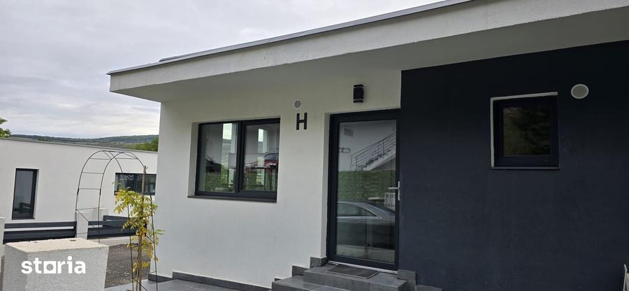 Casă cu 4 camere cu Teren 1000 Mp în Baciu
