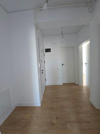 Apartament cu 2 camere decomandat în Dobroești
