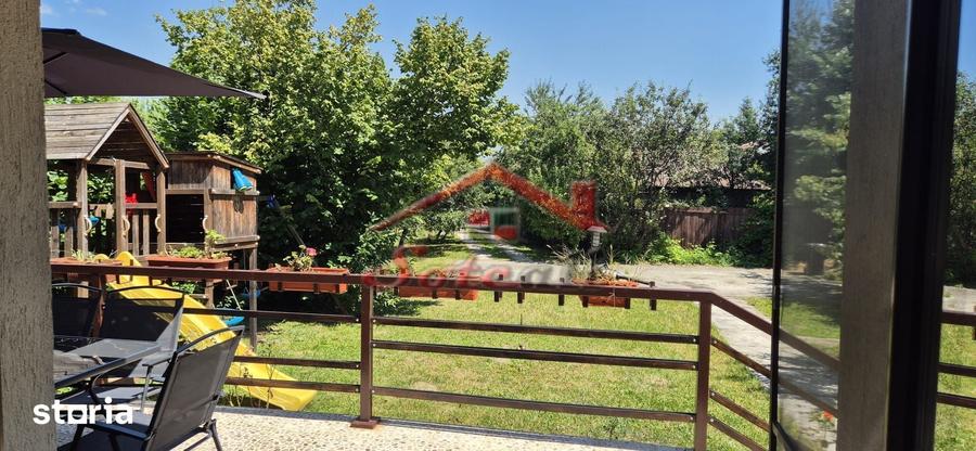 Casă cu 6 camere cu Teren 852 Mp în Central