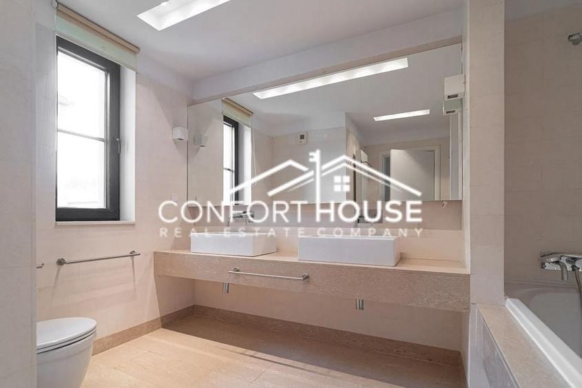 Duplex cu 10 camere cu Piscina în Pipera