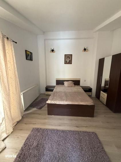 Apartament cu 3 camere, mobilat în Central