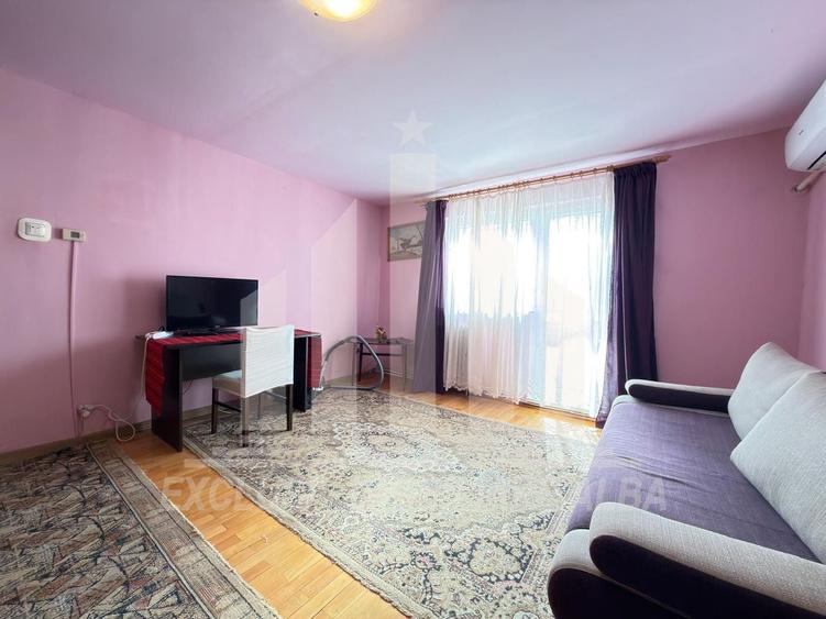 Apartament cu 2 camere semidecomandat, mobilat în Cetate