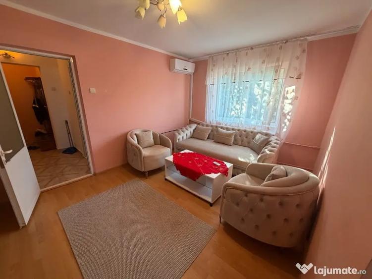 Apartament cu 2 camere semidecomandat în Neptun