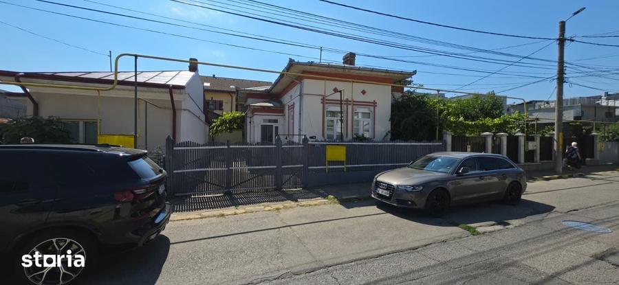 Casă cu 4 camere cu Teren 360 Mp în Șerbănești