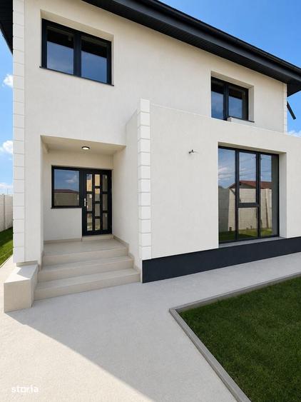 Casă cu 4 camere cu Teren 250 Mp în Clinceni