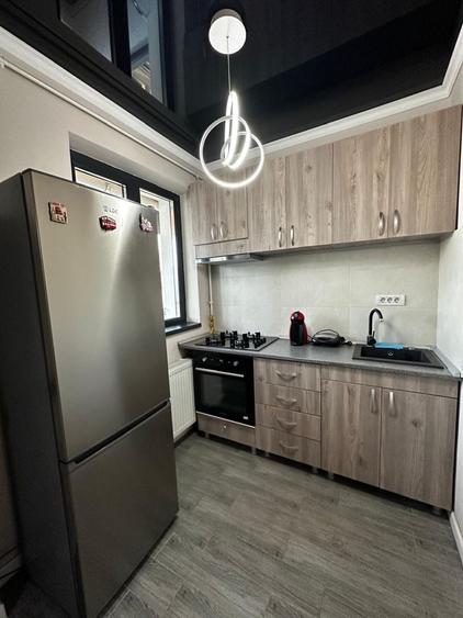 Apartament cu 2 camere decomandat în Palazu Mare