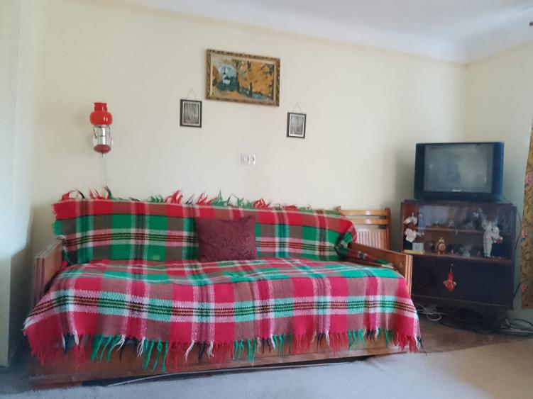 Casă individuală cu 5 camere cu Teren 538 Mp în Sud