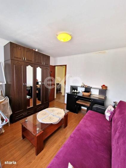 Apartament cu 3 camere în Ulmi