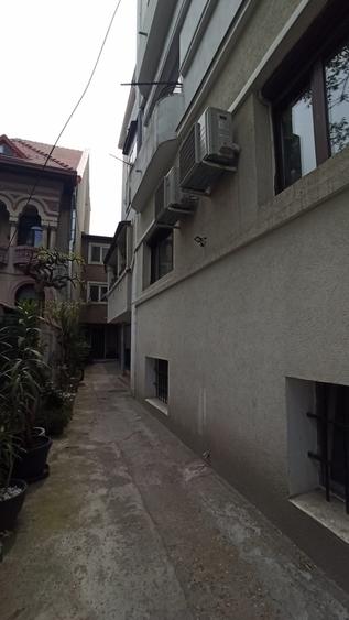 Apartament cu 2 camere decomandat în Știrbei Vodă
