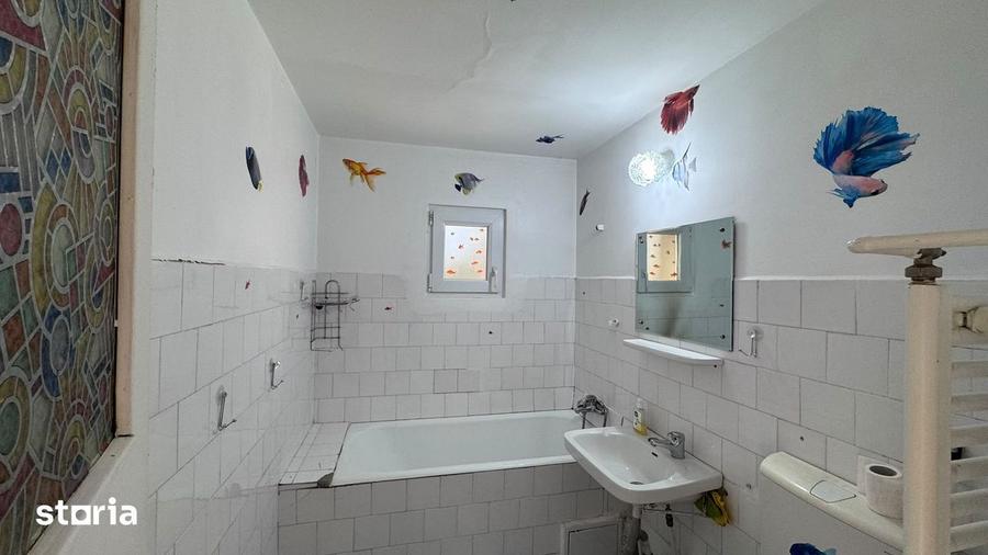 Apartament cu 3 camere în Decebal