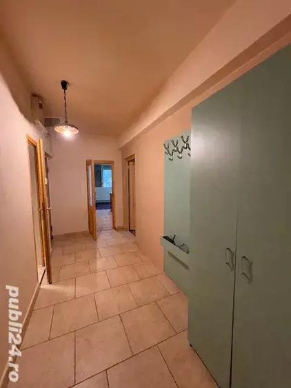 Apartament cu 3 camere decomandat în Malul Mureșului