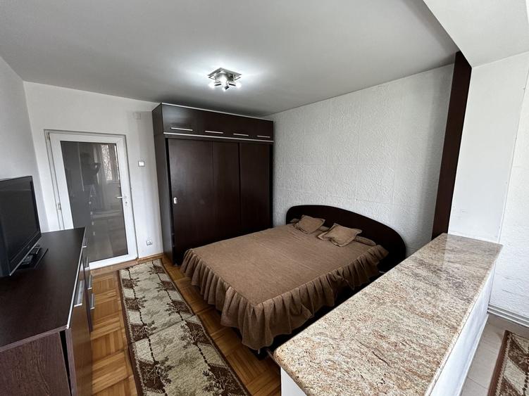 Apartament cu 2 camere decomandat, mobilat în Podgoria