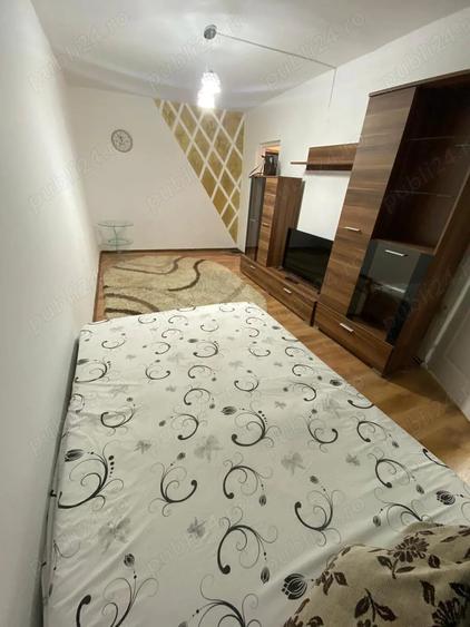 Garsonieră decomandată în Central