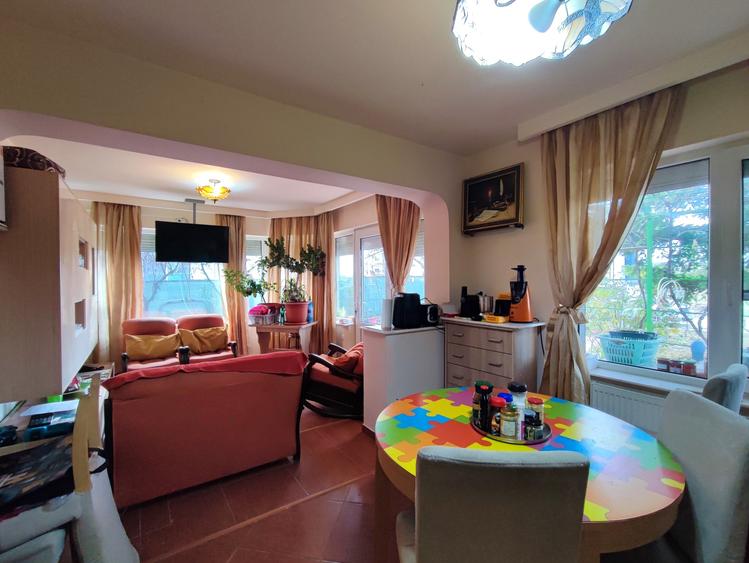 Casă individuală cu 5 camere cu Canalizare în Mamaia-Sat