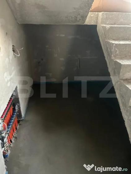 Casă cu 5 camere cu Teren 600 Mp în Giarmata