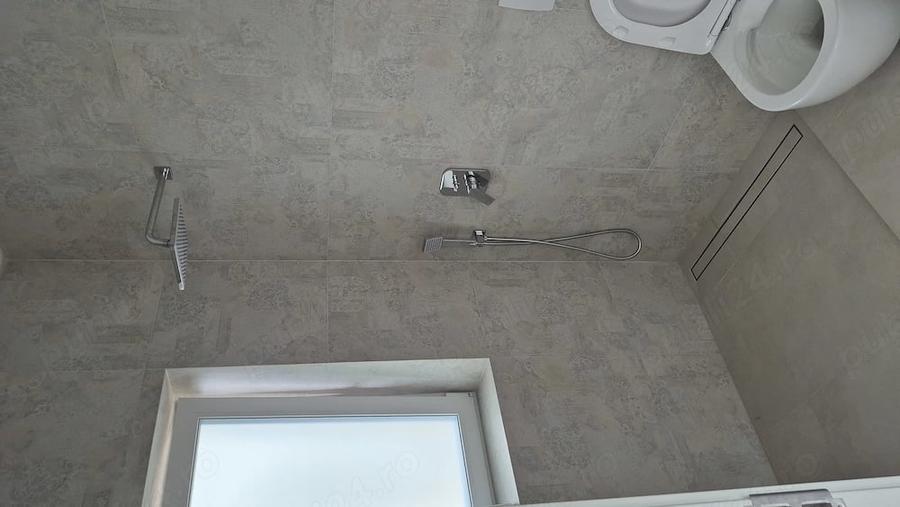 Casă cu Teren 900 Mp în Crișeni
