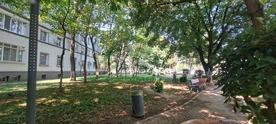 Garsonieră decomandată, mobilată în Brâncoveanu