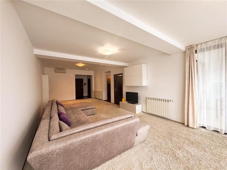 Apartament cu 3 camere decomandat, mobilat în Herăstrău