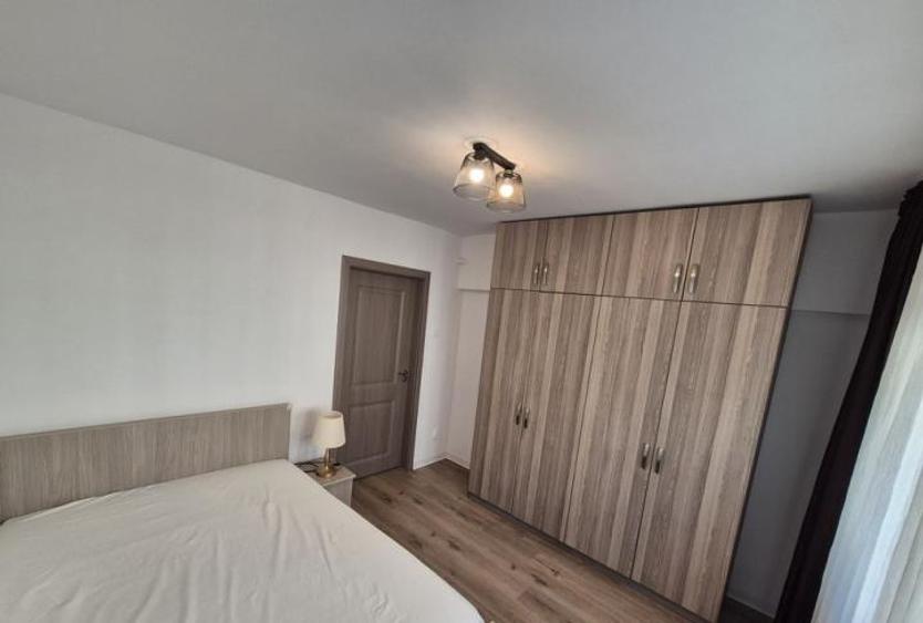 Apartament cu 2 camere decomandat, mobilat în Tei