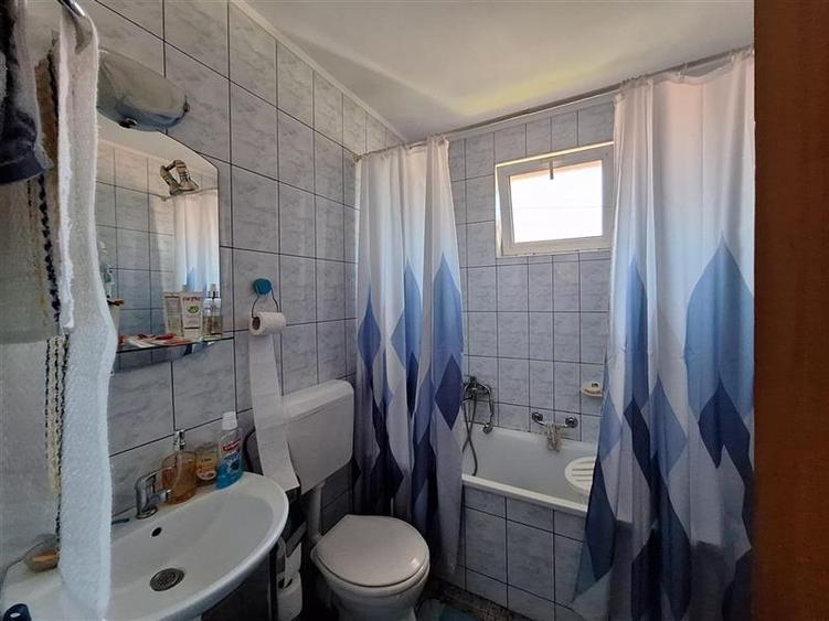 Casă cu 6 camere cu Teren 380 Mp în Ultracentral
