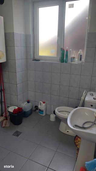 Spațiu comercial, de 150 mp, în Lazaret
