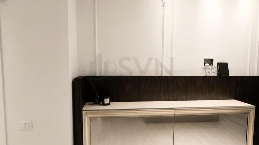 Apartament cu 5 camere decomandat în Central
