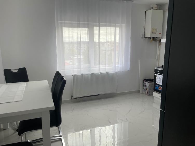 Garsonieră decomandată în Exterior Vest