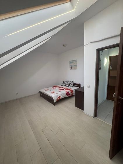 Apartament cu 3 camere, mobilat în Tomis Nord