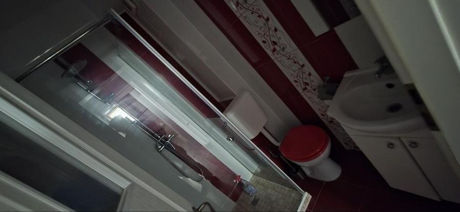 Apartament cu 3 camere decomandat în Alexandriei