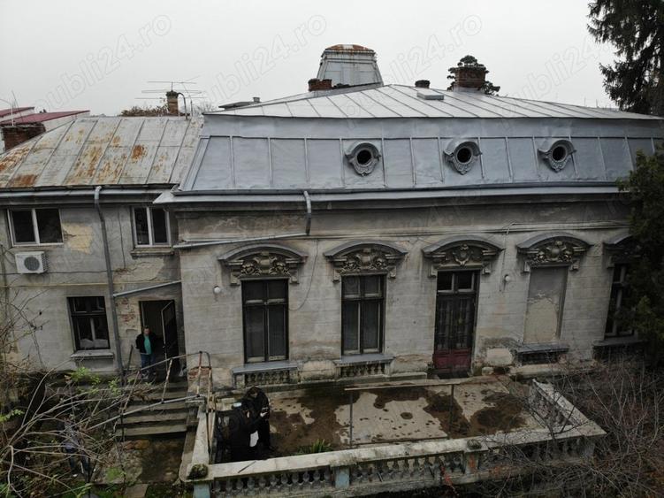 Casă cu 3 camere în Central