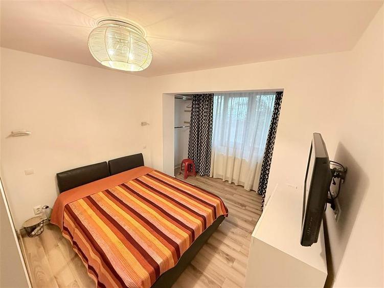 Apartament cu 4 camere decomandat în Ultracentral