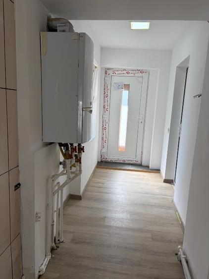 Casă individuală cu 3 camere cu Canalizare în Chitila