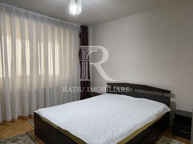 Apartament cu 2 camere decomandat, mobilat în Centru Civic