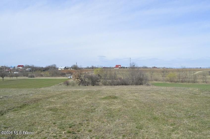 Teren Construcții intravilan de 4000 mp, în Suseni