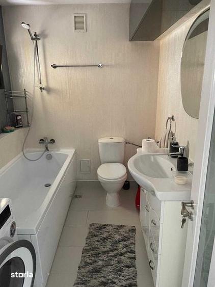 Apartament cu 3 camere în Coman