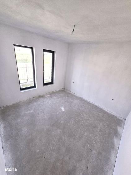 Casă cu 4 camere cu Teren 465 Mp în Odoreu