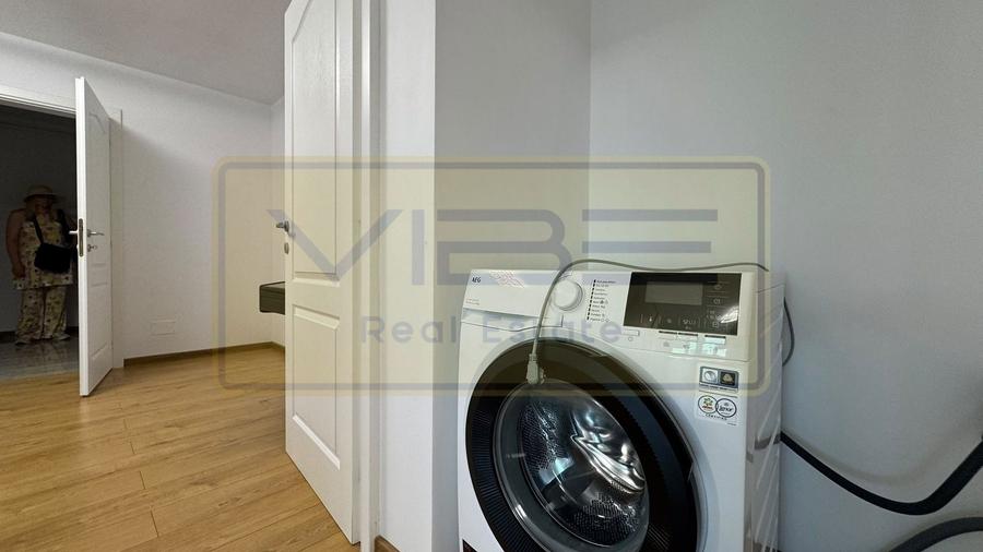 Apartament cu 2 camere semidecomandat, mobilat în Podu Roș