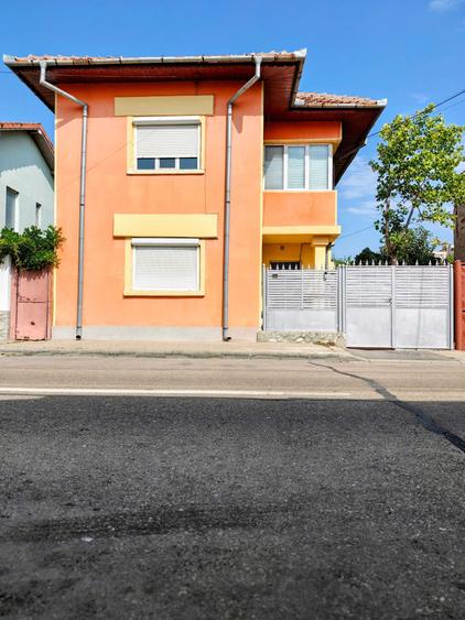 Casă cu 4 camere cu Teren 260 Mp în Autogară
