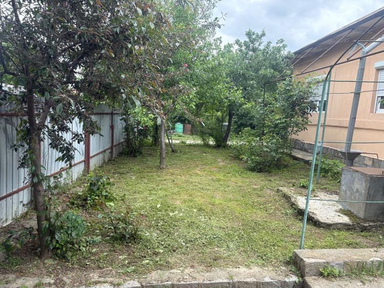 Casă cu 4 camere în