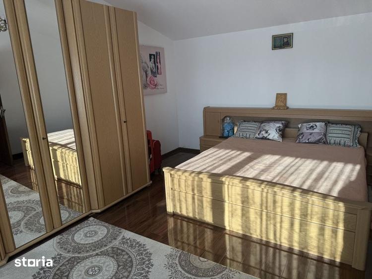 Casă cu 5 camere cu Teren 660 Mp în Jucu