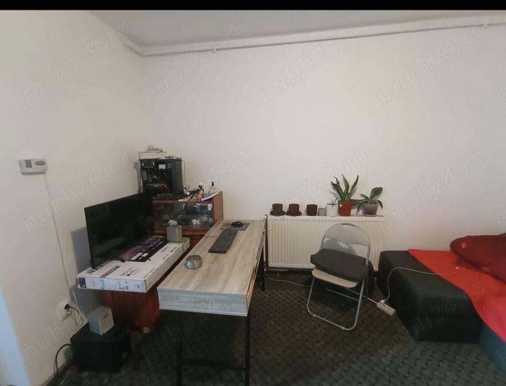 Garsonieră decomandată în Central